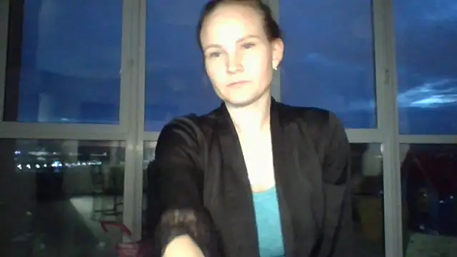 Snapshot of Virellesi chatting on 06-23-26, 10:08 Virellesi online show from 06-23-26, 10:08