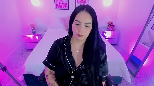 Snapshot of camilaa7 chatting on 06-26-26, 07:13 camilaa7 online show from 06-26-26, 07:13