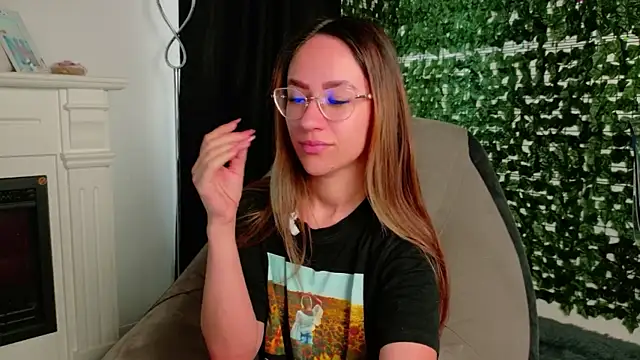 Nicole Bliss online show from 07-07-26, 05:21