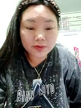 Snapshot of trangmy-love chatting on 06-22-26, 10:12 trangmy-love online show from 06-22-26, 10:12