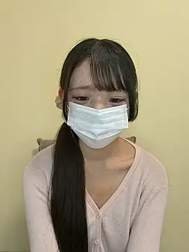 Snapshot of risa_____ chatting on 06-29-26, 10:15 risa online show from 06-29-26, 10:15