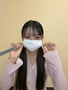 Snapshot of risa_____ chatting on 07-06-26, 01:52 risa online show from 07-06-26, 01:52