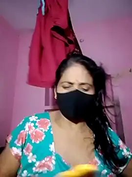 Snapshot of Noor__Malika- chatting on 07-17-26, 03:02 Noor Malika- online show from 07-17-26, 03:02