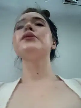Snapshot of KittySpicy chatting on 06-22-26, 05:21 KittySpicy online show from 06-22-26, 05:21