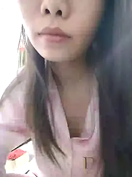 Snapshot of -Evador- chatting on 07-05-26, 07:04 -Evador- online show from 07-05-26, 07:04