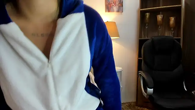 Luna black19 online show from 07-07-26, 12:31