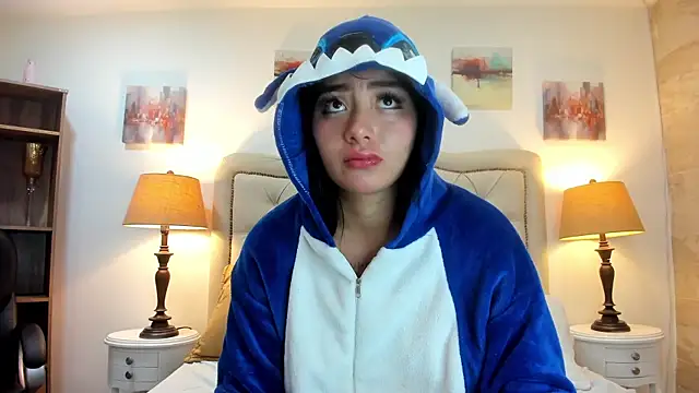 Luna black19 online show from 07-10-26, 12:41