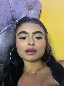 Snapshot of Samantha_098 chatting on 06-30-26, 03:29 Samantha 098 online show from 06-30-26, 03:29