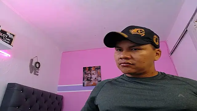 Snapshot of fuego_moro chatting on 06-24-26, 06:51 fuego moro online show from 06-24-26, 06:51