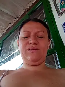 Snapshot of katiia_2 chatting on 06-30-26, 04:08 katiia 2 online show from 06-30-26, 04:08