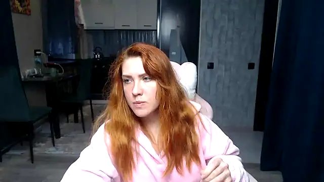 Reginasmilee online show from 04-10-26, 02:44