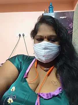 Snapshot of yalini1431 chatting on 07-07-26, 07:51 yalini1431 online show from 07-07-26, 07:51