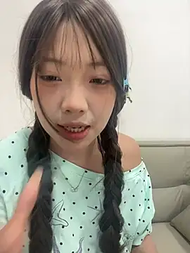 Snapshot of YY-1-1-1 chatting on 07-22-26, 07:00 YY-1-1-1 online show from 07-22-26, 07:00