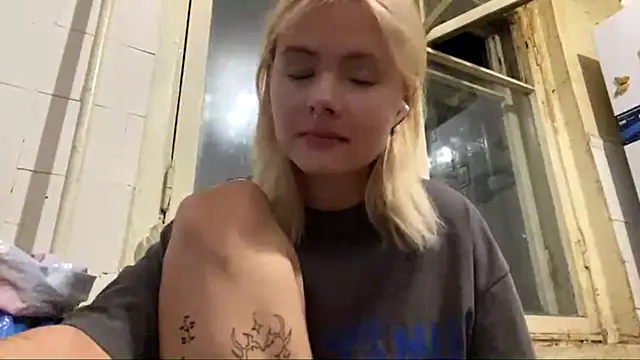 Snapshot of Jeneienal_1 chatting on 07-21-26, 07:49 Jeneienal 1 online show from 07-21-26, 07:49