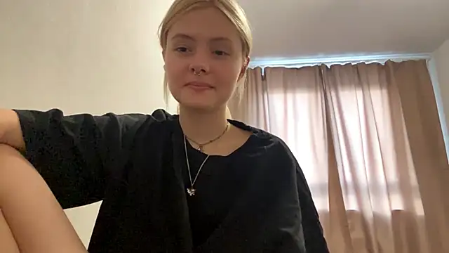 Snapshot of Jeneienal_1 chatting on 07-23-26, 03:10 Jeneienal 1 online show from 07-23-26, 03:10