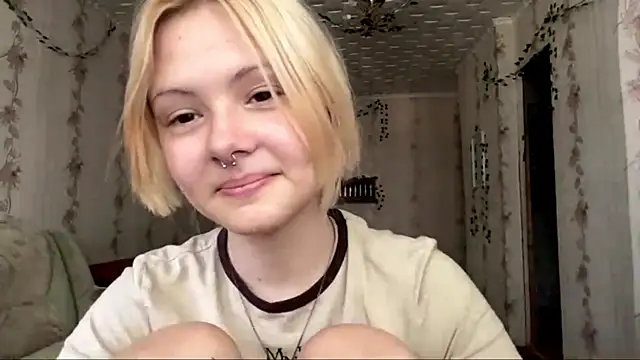 Snapshot of Jeneienal_1 chatting on 08-08-26, 02:19 Jeneienal 1 online show from 08-08-26, 02:19