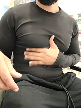 8inch hunk19 online show from 06-28-26, 01:28