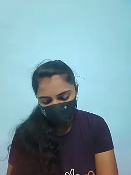 Snapshot of Megavarthinii chatting on 07-01-26, 02:02 Megavarthinii online show from 07-01-26, 02:02