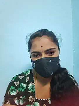 Snapshot of Megavarthinii chatting on 07-05-26, 04:30 Megavarthinii online show from 07-05-26, 04:30