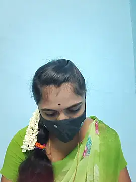 Snapshot of Megavarthinii chatting on 07-14-26, 01:39 Megavarthinii online show from 07-14-26, 01:39