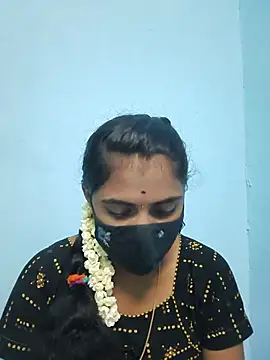 Snapshot of Megavarthinii chatting on 07-16-26, 04:35 Megavarthinii online show from 07-16-26, 04:35
