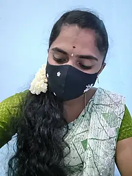 Snapshot of Megavarthinii chatting on 07-31-26, 03:39 Megavarthinii online show from 07-31-26, 03:39