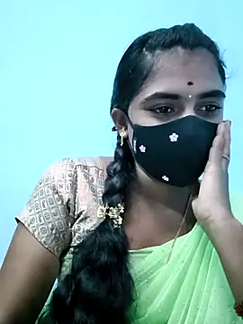 Snapshot of Megavarthinii chatting on 08-06-26, 04:03 Megavarthinii online show from 08-06-26, 04:03