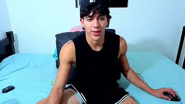 Snapshot of Noah__Dick chatting on 07-05-26, 05:47 Noah Dick online show from 07-05-26, 05:47