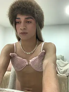 Play dirtyydoll online show from 06-26-26, 07:46