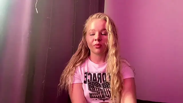BrianaJess online show from 06-26-26, 02:10