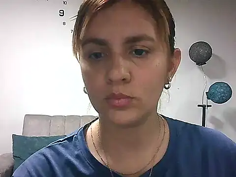 Snapshot of Asly- chatting on 07-20-26, 10:45 Asly- online show from 07-20-26, 10:45