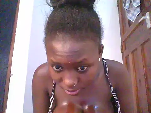Snapshot of sweet_passion254 chatting on 07-10-26, 03:55 sweet passion254 online show from 07-10-26, 03:55
