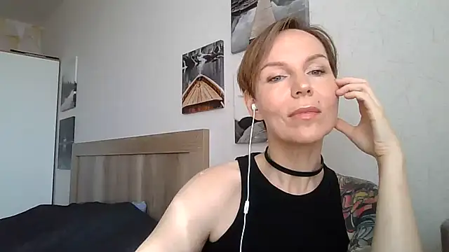 SunKissedxx online show from 06-26-26, 05:56