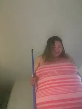 Snapshot of BiggtittiesX chatting on 06-30-26, 03:07 BiggtittiesX online show from 06-30-26, 03:07