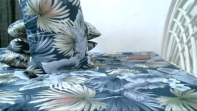 Snapshot of dominant_mistress69 chatting on 12-01-25, 11:21 dominant mistress69 online show from 12-01-25, 11:21