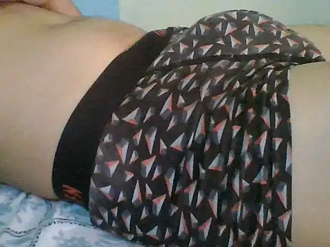 Snapshot of RICHI003 chatting on 07-01-26, 06:48 RICHI003 online show from 07-01-26, 06:48