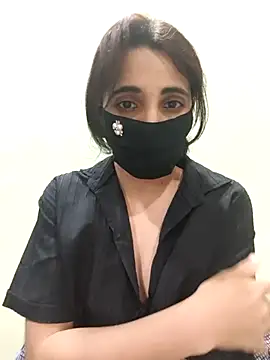 Snapshot of Sweety-12 chatting on 07-02-26, 06:14 Sweety-12 online show from 07-02-26, 06:14