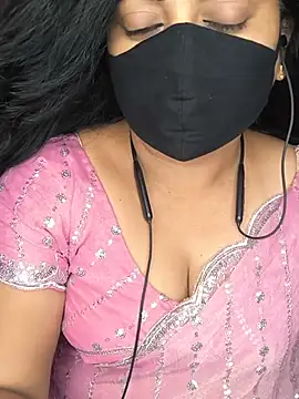 Snapshot of Your-Nitya chatting on 07-28-26, 07:39 Your-Nitya online show from 07-28-26, 07:39