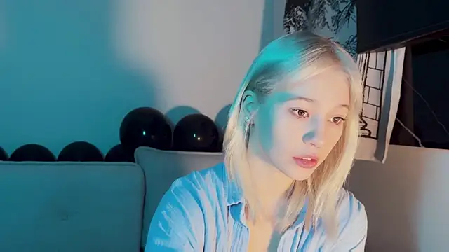 Snapshot of cupcake_soull chatting on 07-19-26, 04:44 cupcake soull online show from 07-19-26, 04:44