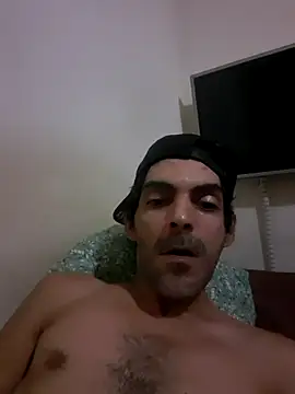 Snapshot of 4breugiant chatting on 07-01-26, 06:15 4breugiant online show from 07-01-26, 06:15
