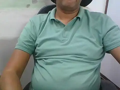 Snapshot of adiasianco chatting on 07-10-26, 03:03 adiasianco online show from 07-10-26, 03:03