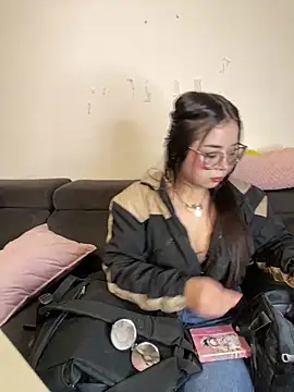 Snapshot of Camila_cute18 chatting on 07-02-26, 02:55 Camila cute18 online show from 07-02-26, 02:55
