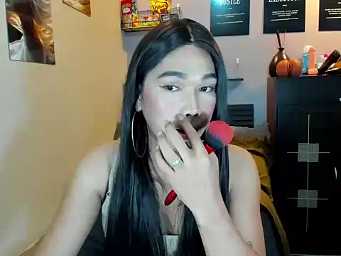 Snapshot of Foxybitch_megan chatting on 07-07-26, 09:19 Foxybitch megan online show from 07-07-26, 09:19