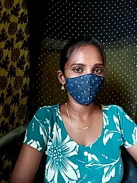 Snapshot of Tamil_Soloqueen_001 chatting on 07-08-26, 05:45 Tamil Soloqueen 001 online show from 07-08-26, 05:45
