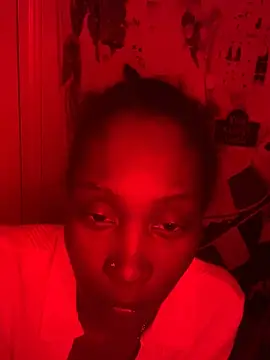 Snapshot of blaquebeauty chatting on 07-04-26, 03:02 blaquebeauty online show from 07-04-26, 03:02