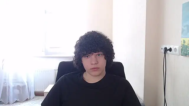 Snapshot of Arsen_schneider chatting on 08-01-26, 10:25 Arsen schneider online show from 08-01-26, 10:25