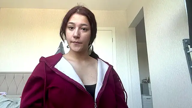 EmmaKitti online show from 07-06-26, 02:03