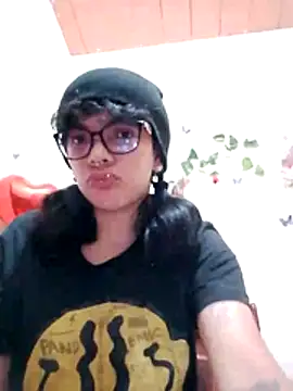 Snapshot of MacG21_ chatting on 07-10-26, 03:03 MacG21 online show from 07-10-26, 03:03