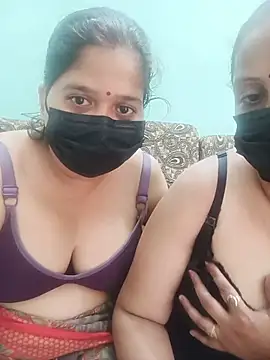 Snapshot of Sexy-Bhabhi-10 chatting on 07-13-26, 06:49 Sexy-Bhabhi-10 online show from 07-13-26, 06:49