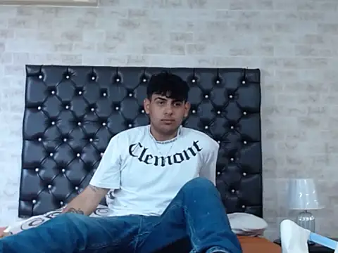 Snapshot of Zayn_Blaze chatting on 07-08-26, 01:59 Zayn Blaze online show from 07-08-26, 01:59